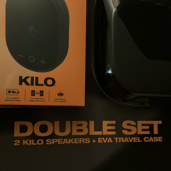 Skullcandy Kilo Speaker Set with Travel Case - Picture 3 of 11
